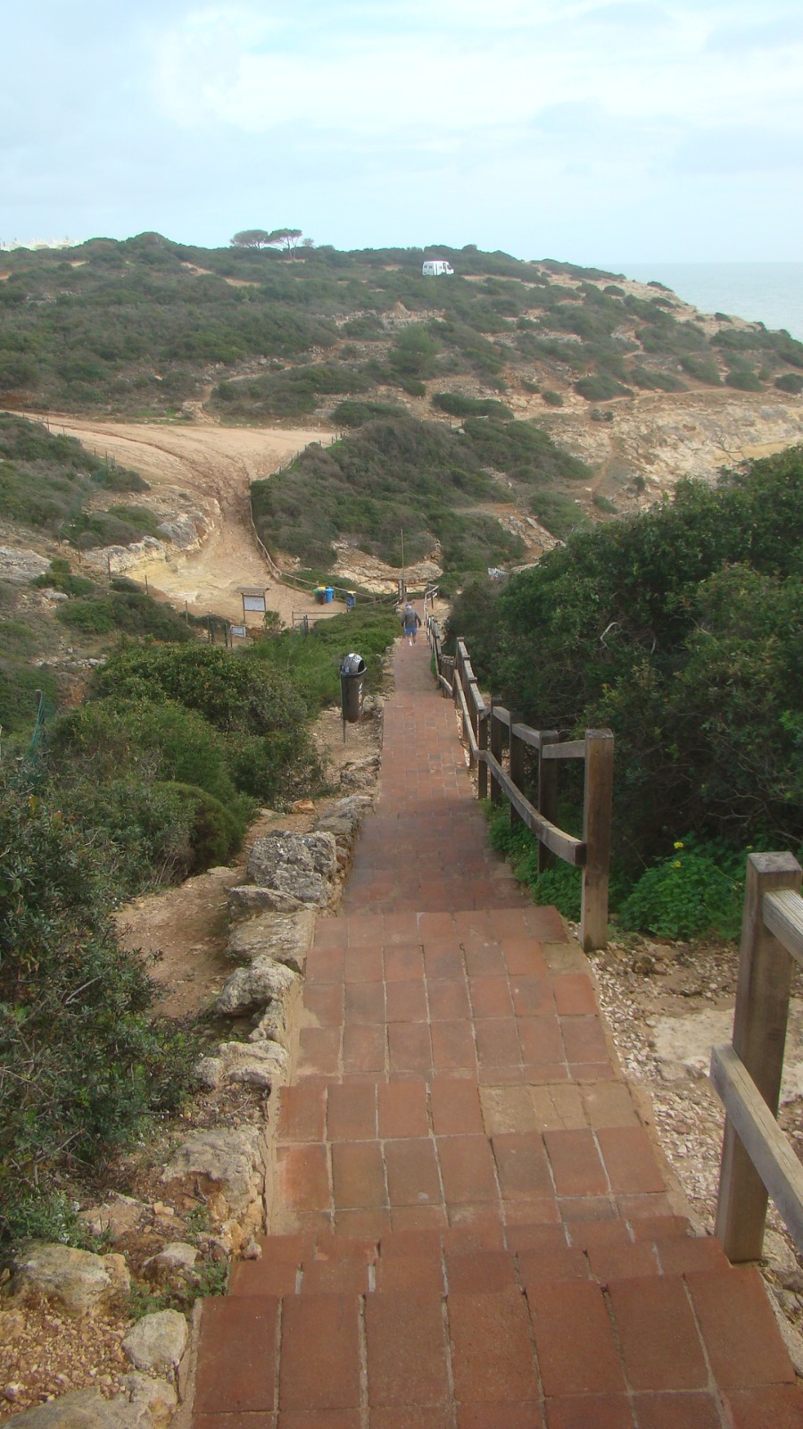 Hike-in-the-Algarve-stairs