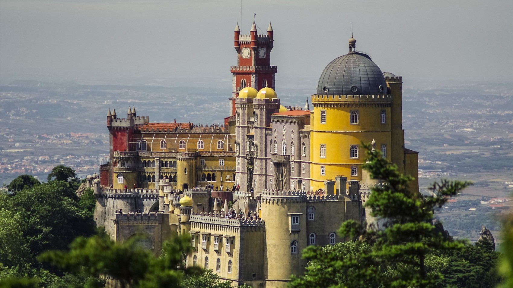 Lisbon-for-Lovers-pena-palace