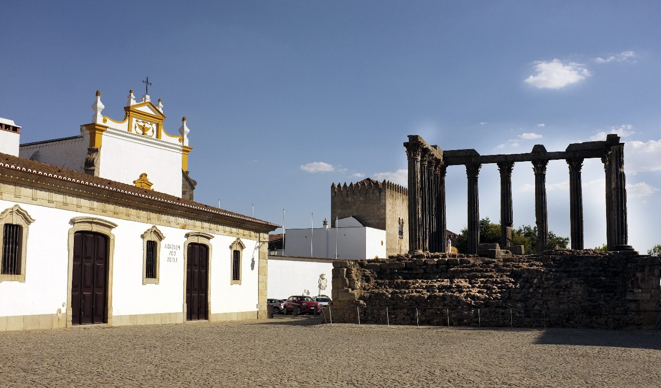 Lisbon & Surroundings with Alentejo World Heritage