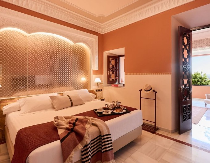 Alhambra Palace Hotel