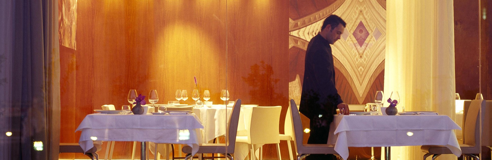 EL Restaurant Banner