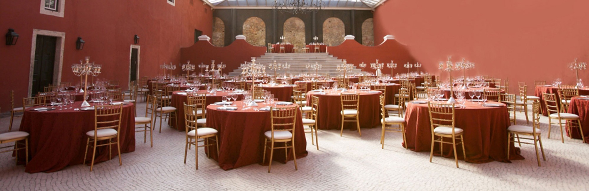 16th Century Palace Banner