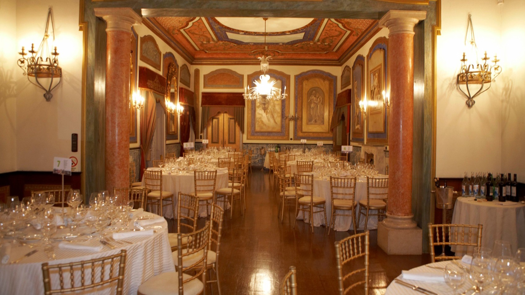 17th Century Charming Palace Dining Room