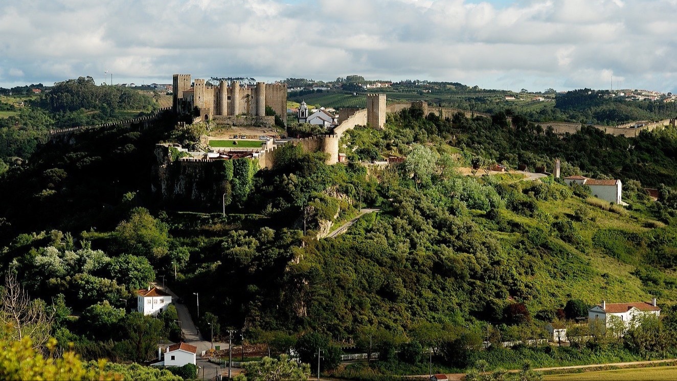 Turismo Centro de Portugal - Alcobaca Batalha Monasteries with Obidos castle view