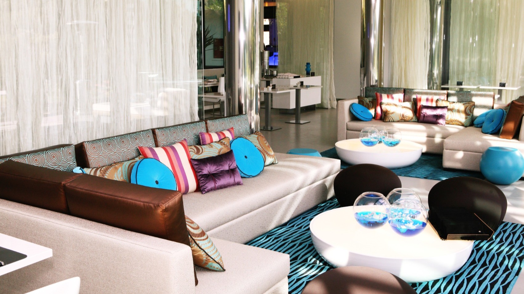 AR Restaurant Lounge
