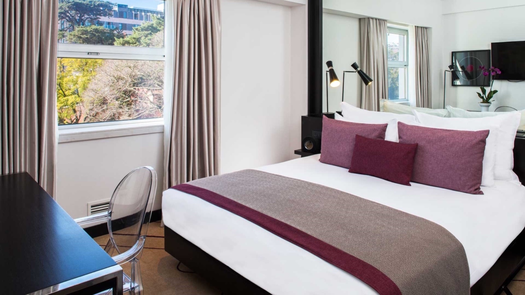Avani Avenida Room