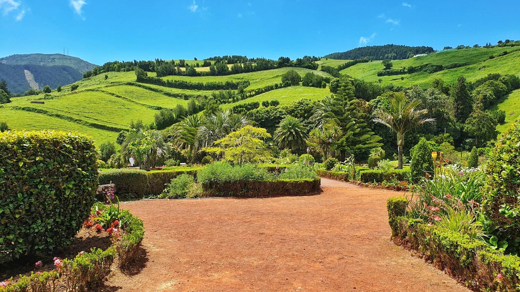 Azores-Off-Road-with-Hotsprings-Nordeste-garden