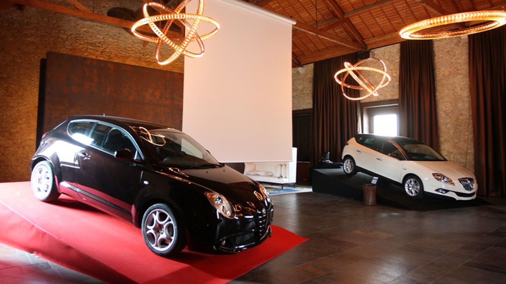 Cars Modern & Hip Wine Estate 