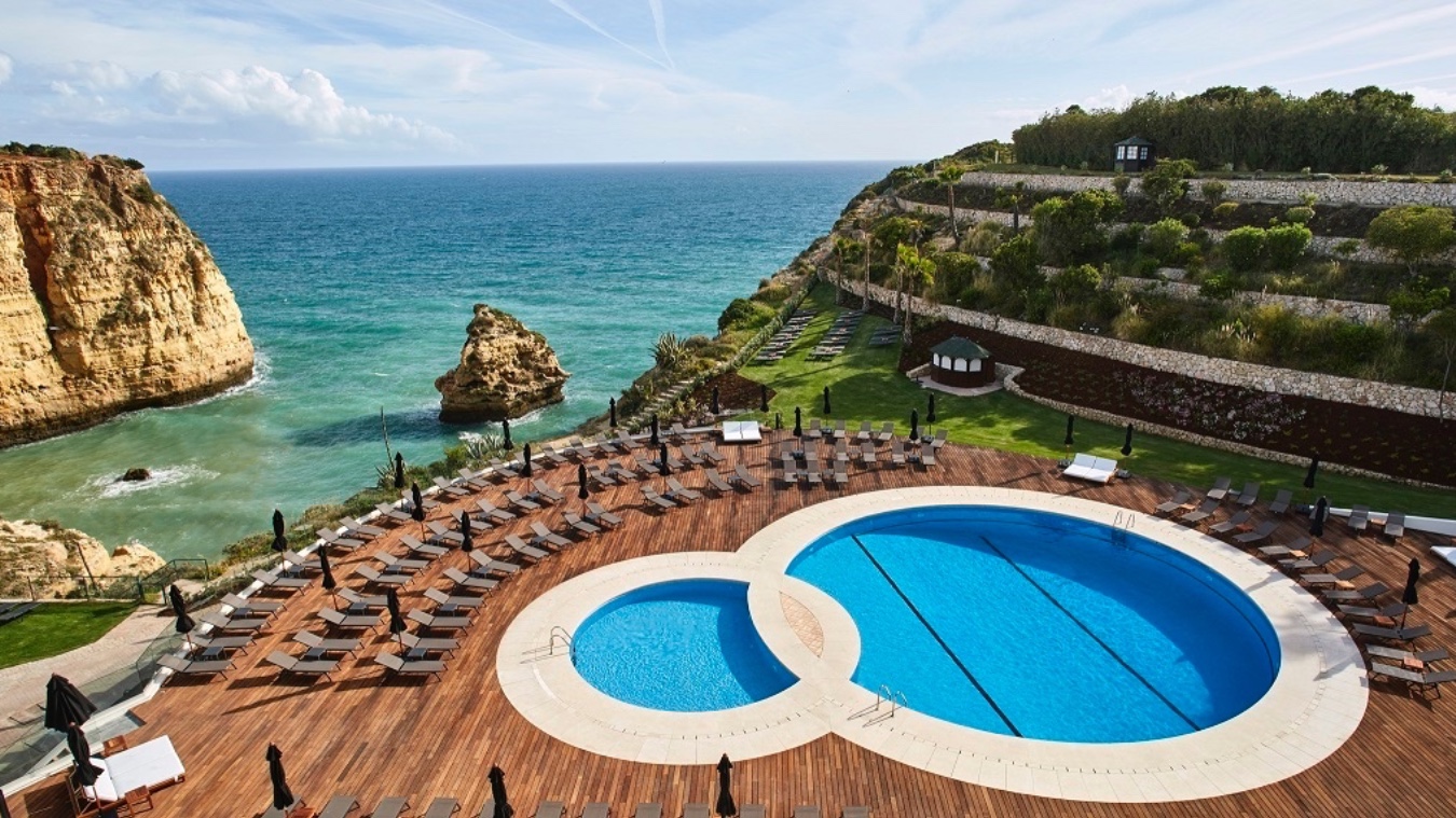 Cravoeiro Pool