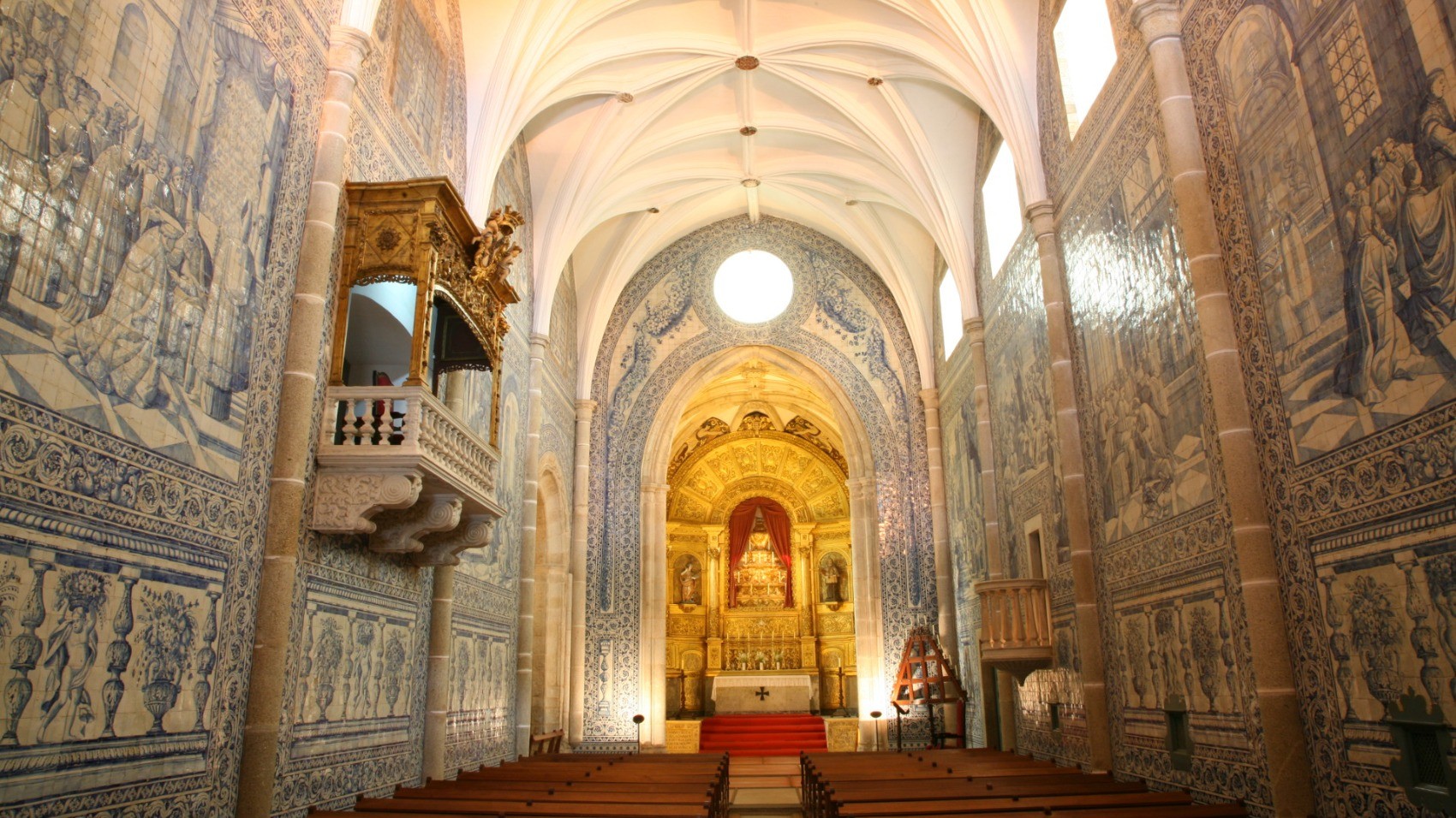 Church 14th Century Palace