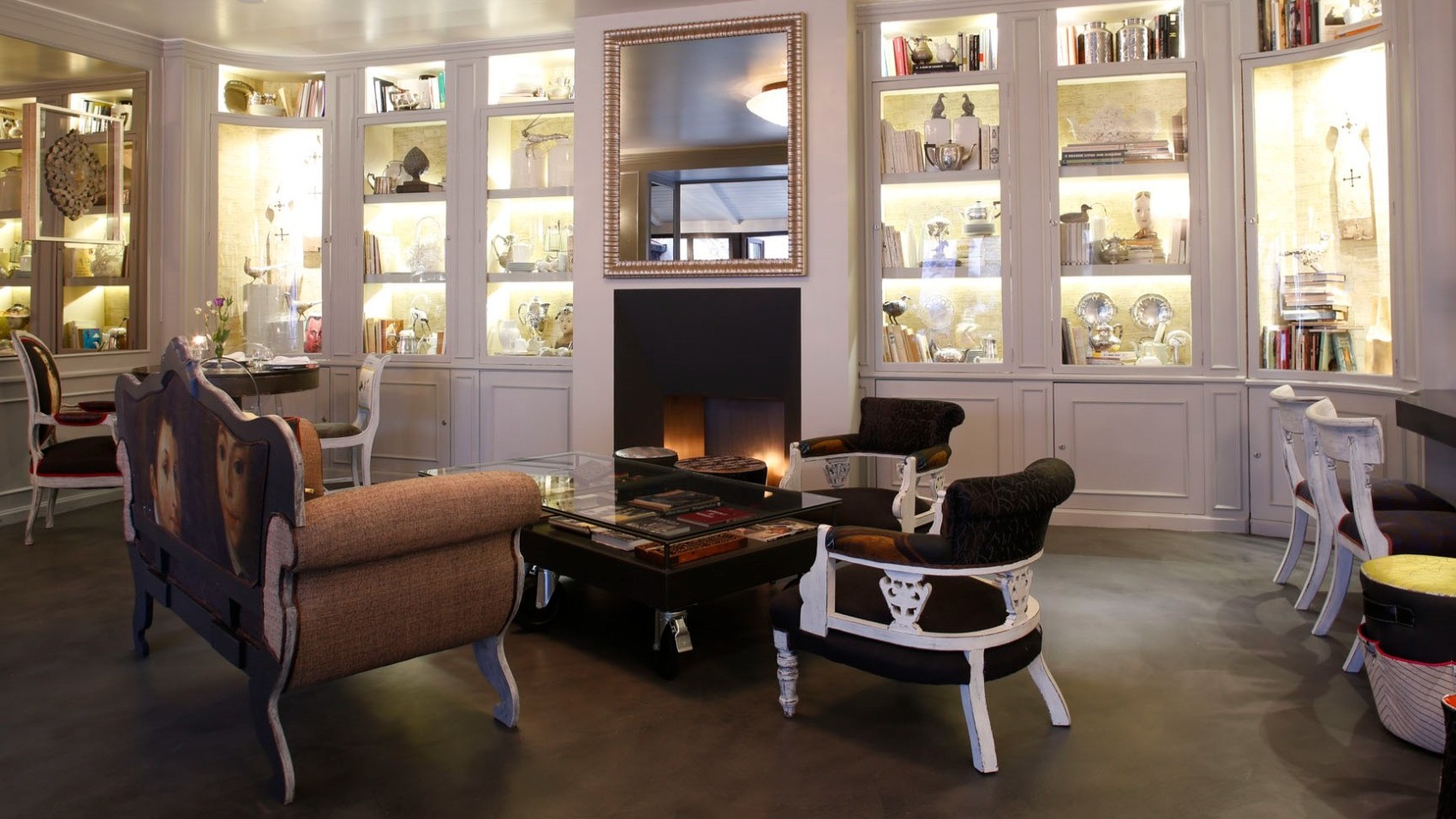CM Restaurant Interior