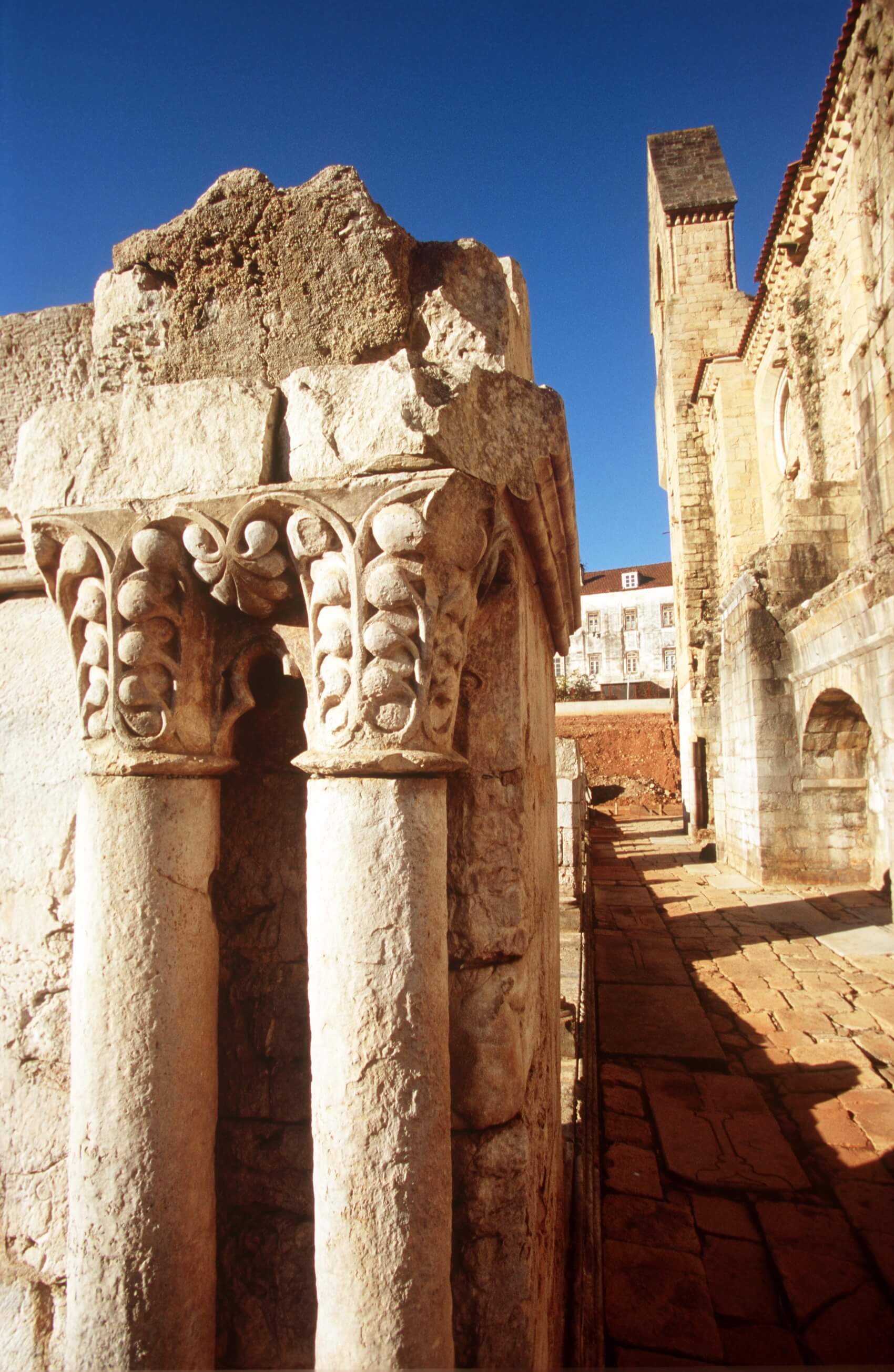 Turismo Centro de Portugal - Coimbra Conimbriga Past Immersion monastery pila