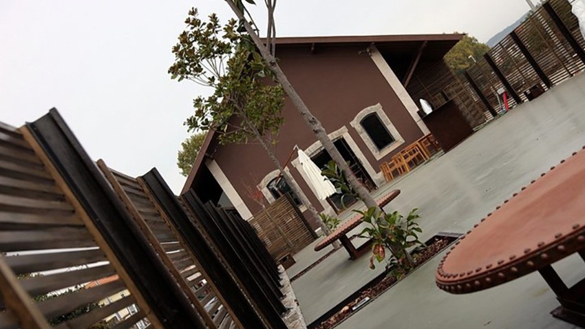 CV Restaurant Exterior