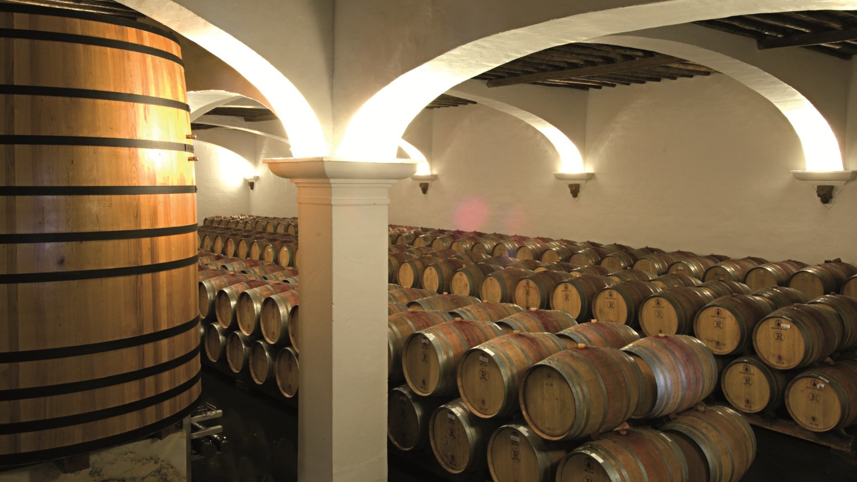 Evora-World-Heritage-Local-Delicacies-JPR-wine-barrels