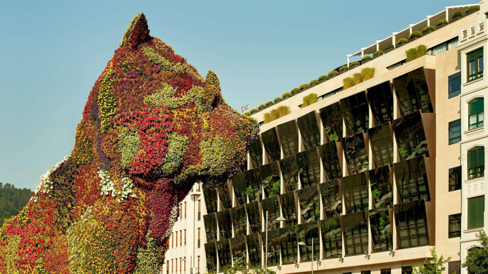 Facade - The Artist Grand Hotel of Art 