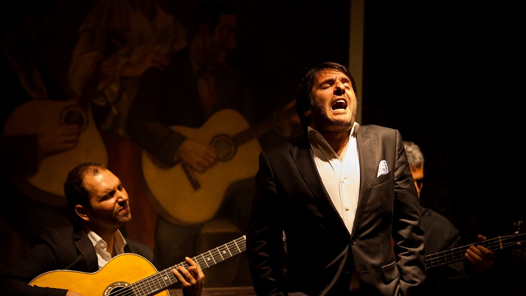 Fado AM Restaurant