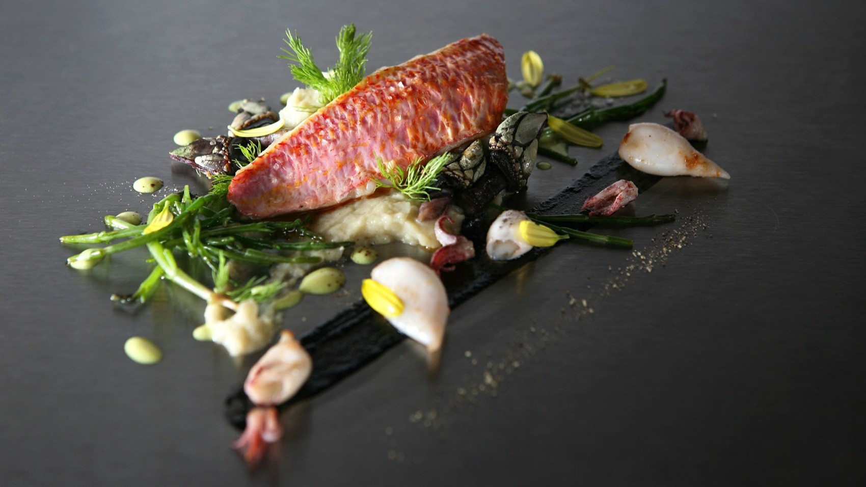 Fish PL Restaurant