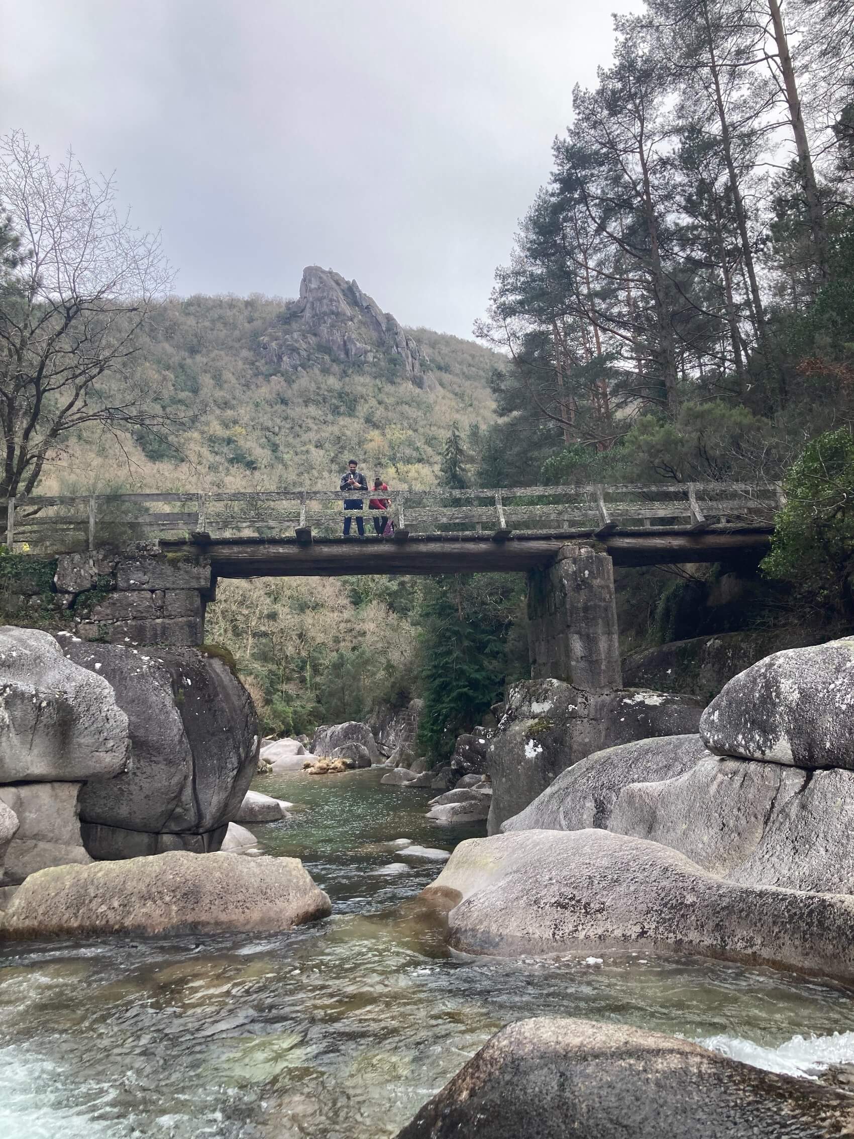 Geres-Off-Road-Hiking-hikers-bridge