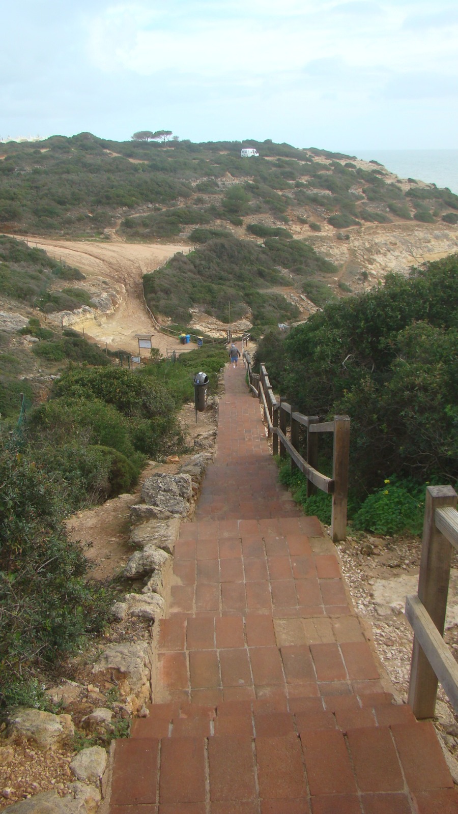 Hike-in-the-Algarve-stairs