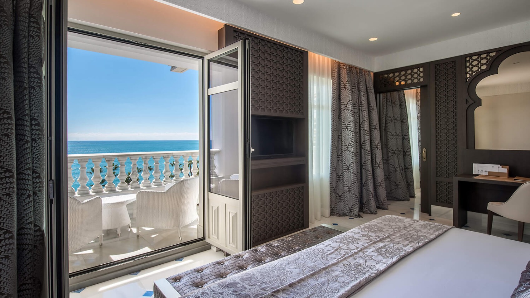 Room - Hotel Miramar