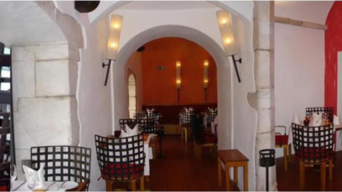 Interior CQ Restaurant