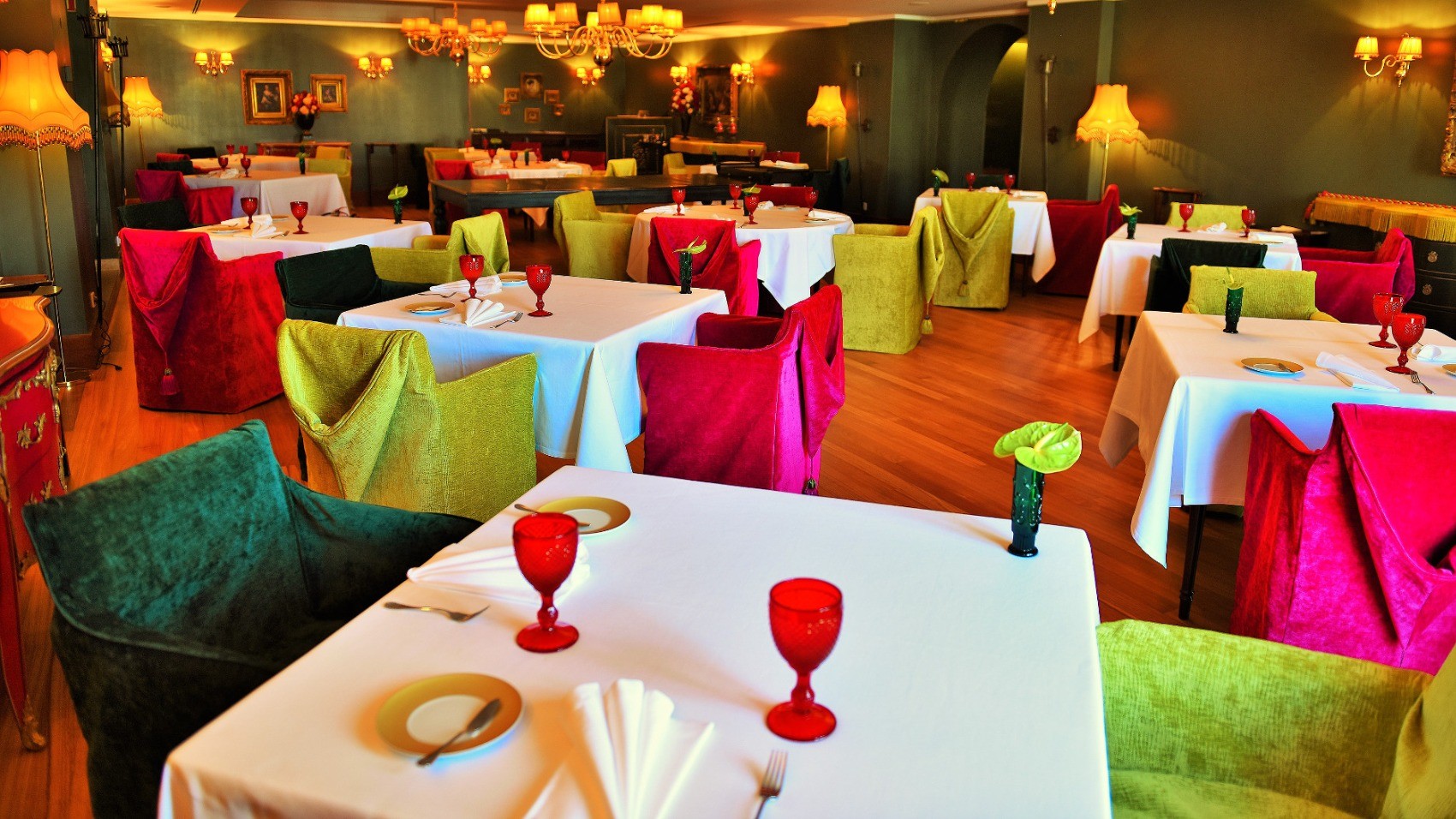Interior LGP Restaurant