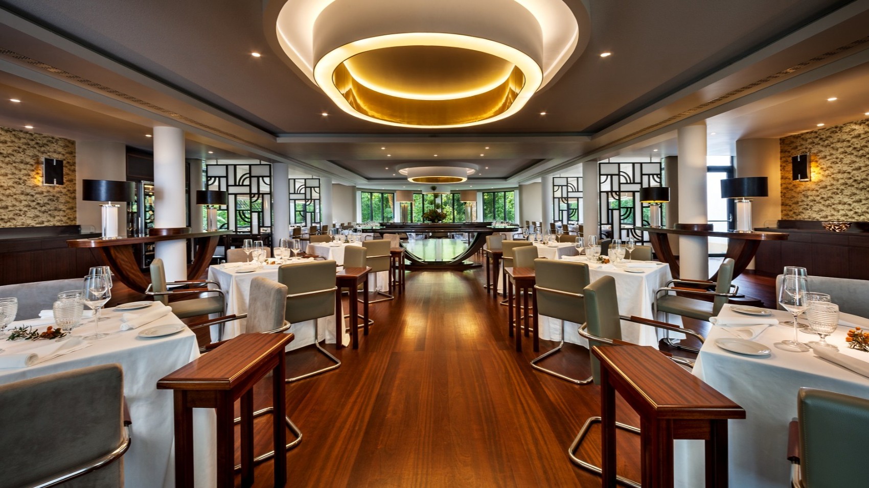 Interior TN Restaurant