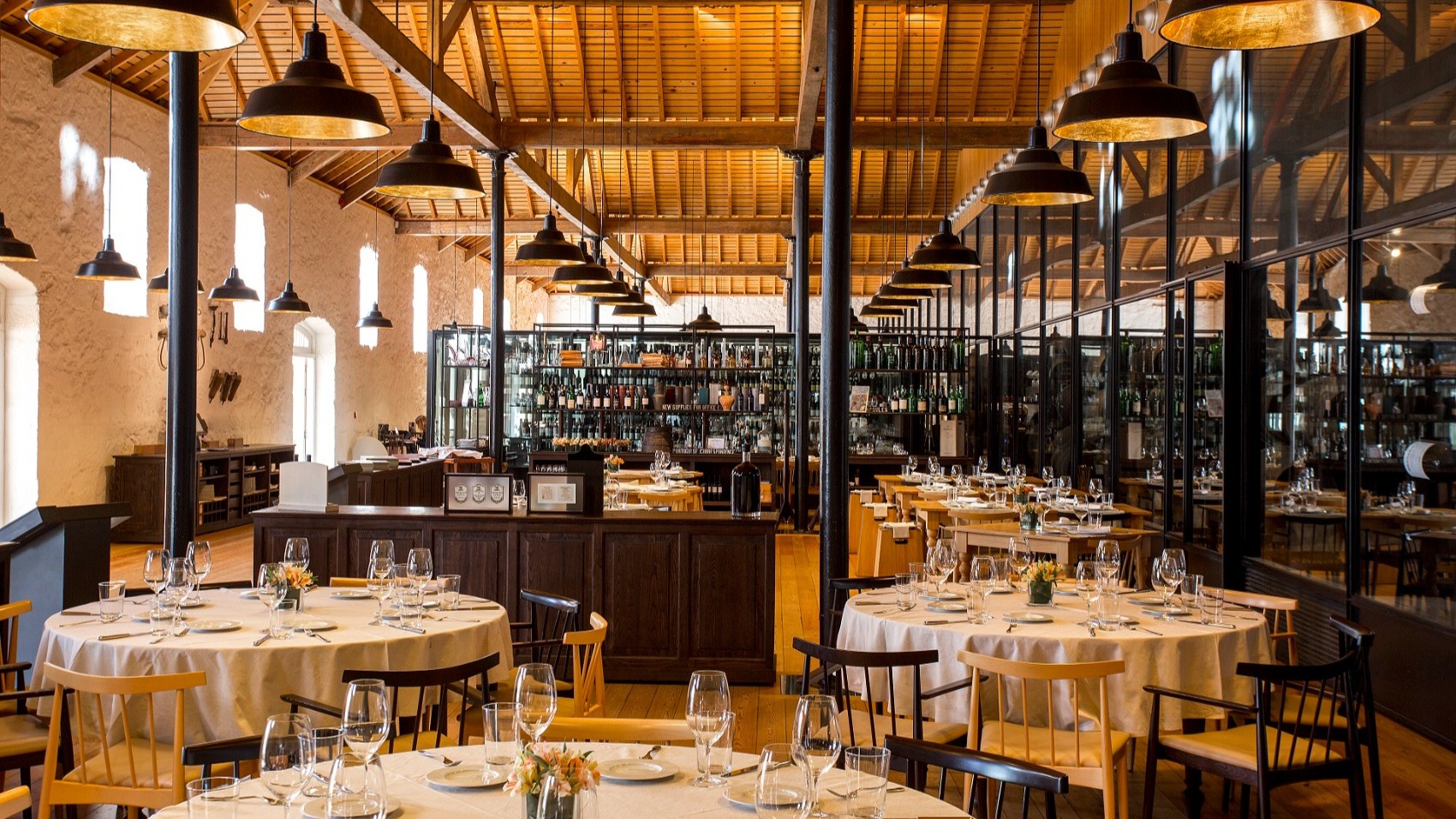 Interior VN Restaurant