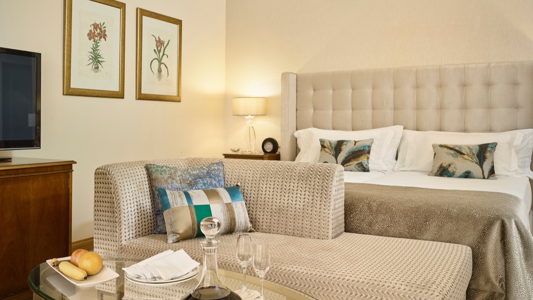 Lago Hotel