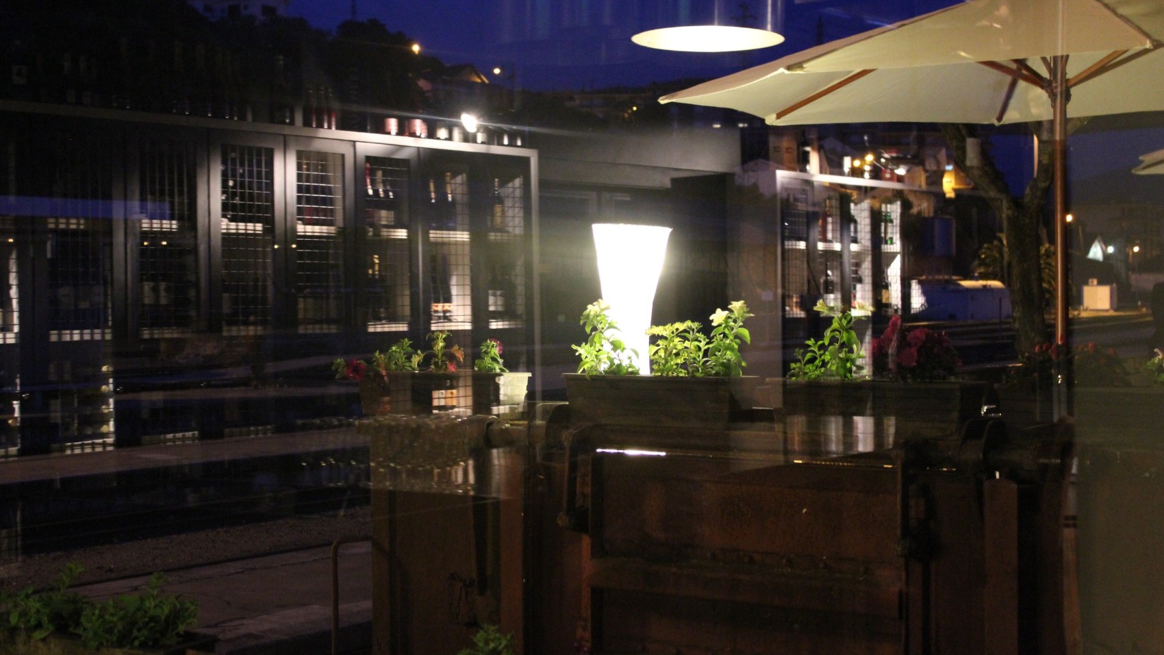 Lamp CP Restaurant
