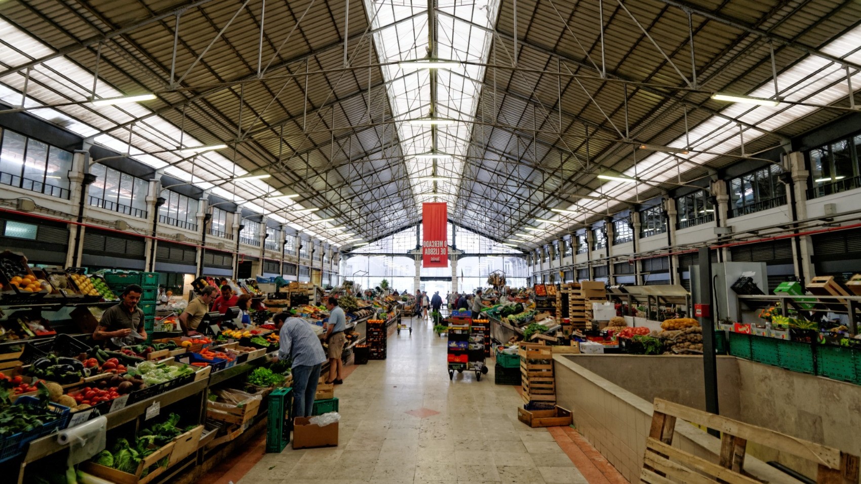 Lisbon-for-Foodies-market