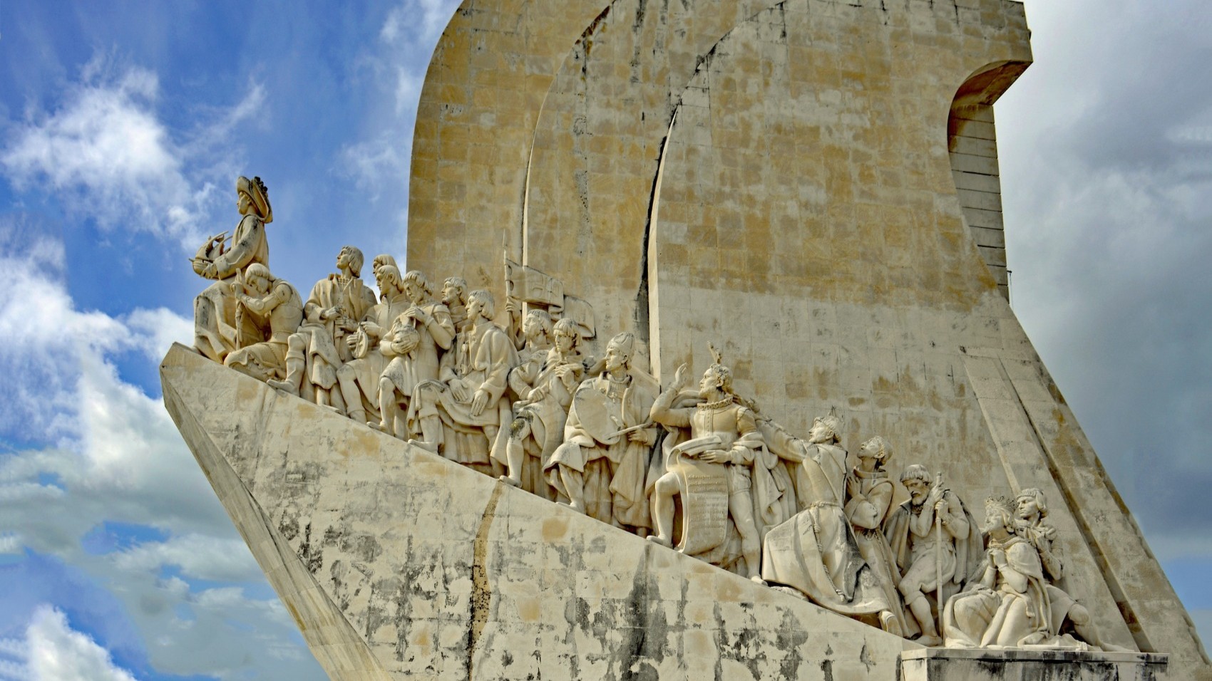 Lisbon-&-Sintra-History-and-Cruise-discovery-monument