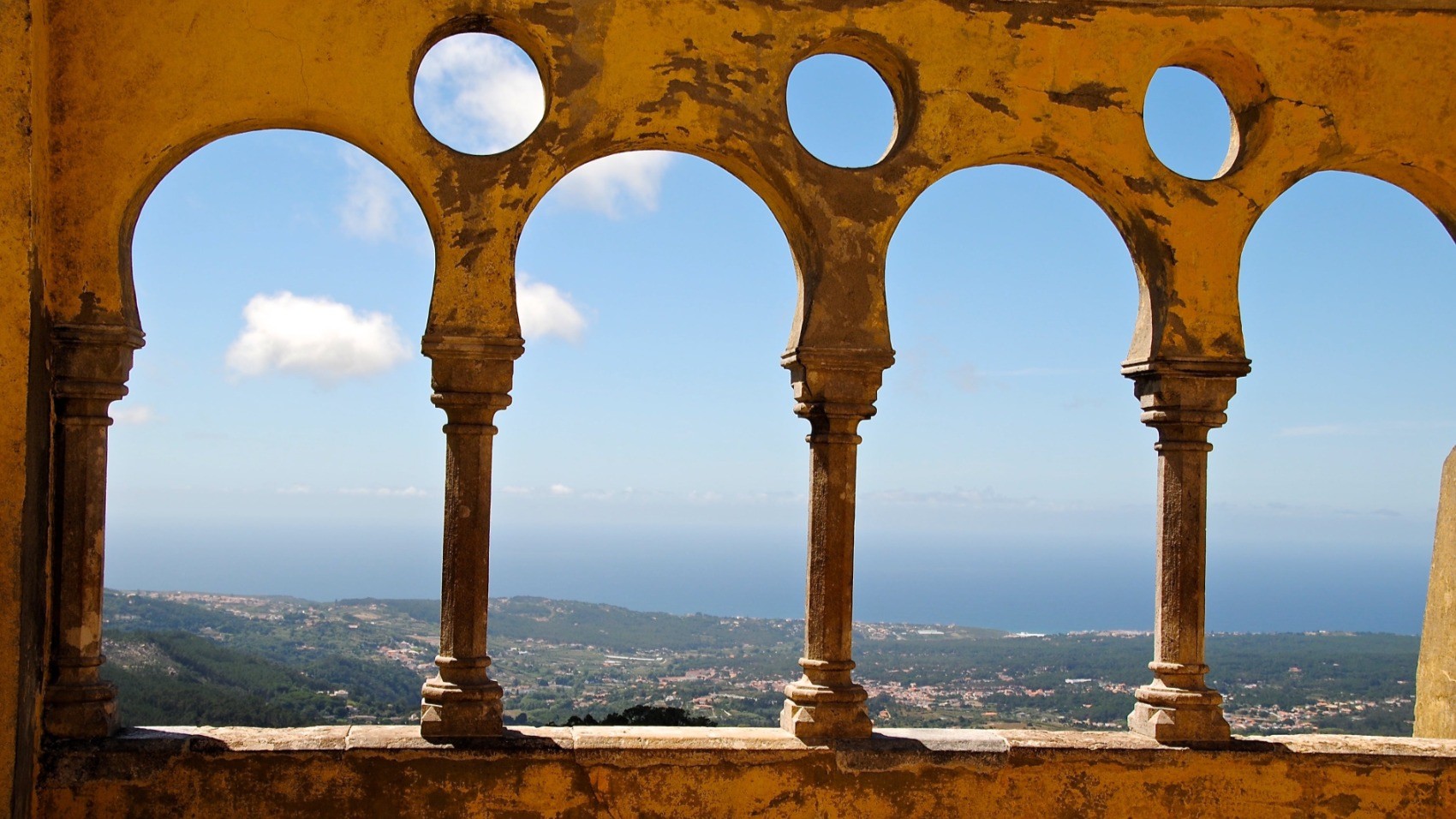 Lisbon-&-Sintra-History-and-Cruise-pena-view