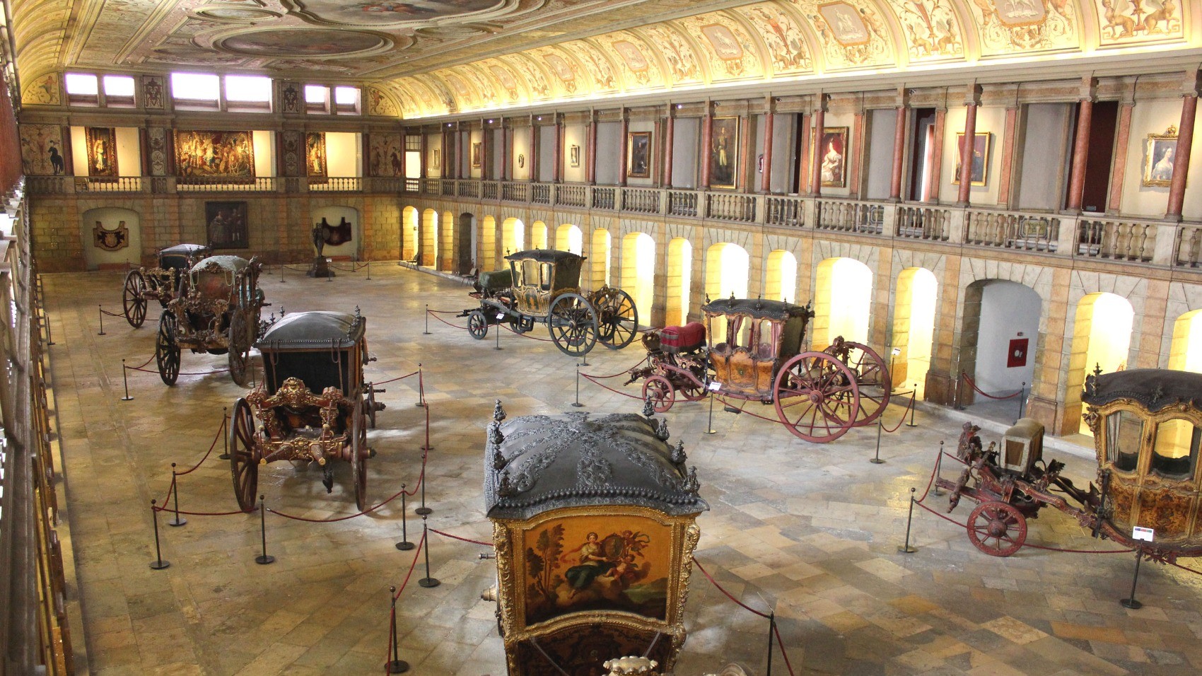 Lisbon-&-Surroungings-for-Wine-Lovers-coach-museum-CREDIT-Pedro-Beltrão-DGPC-Museu-dos-Coches