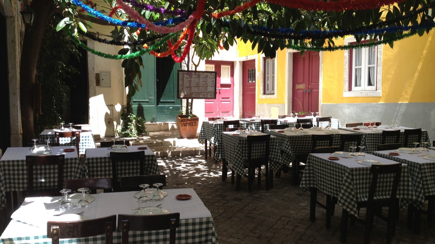 LR Restaurant Terrace