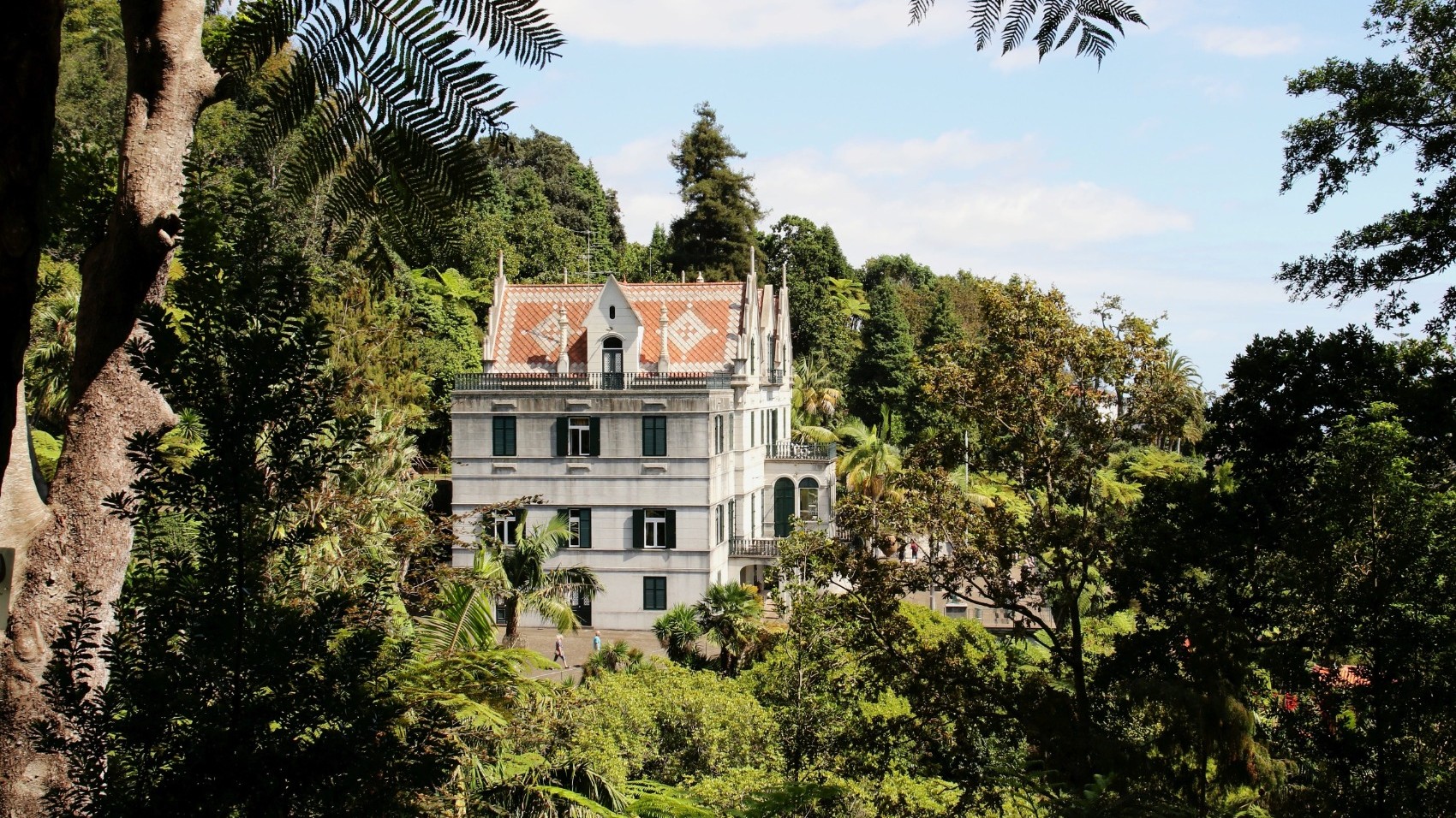 Madeira-Garden-&-Sidecar-Tour-Monte-palace-house