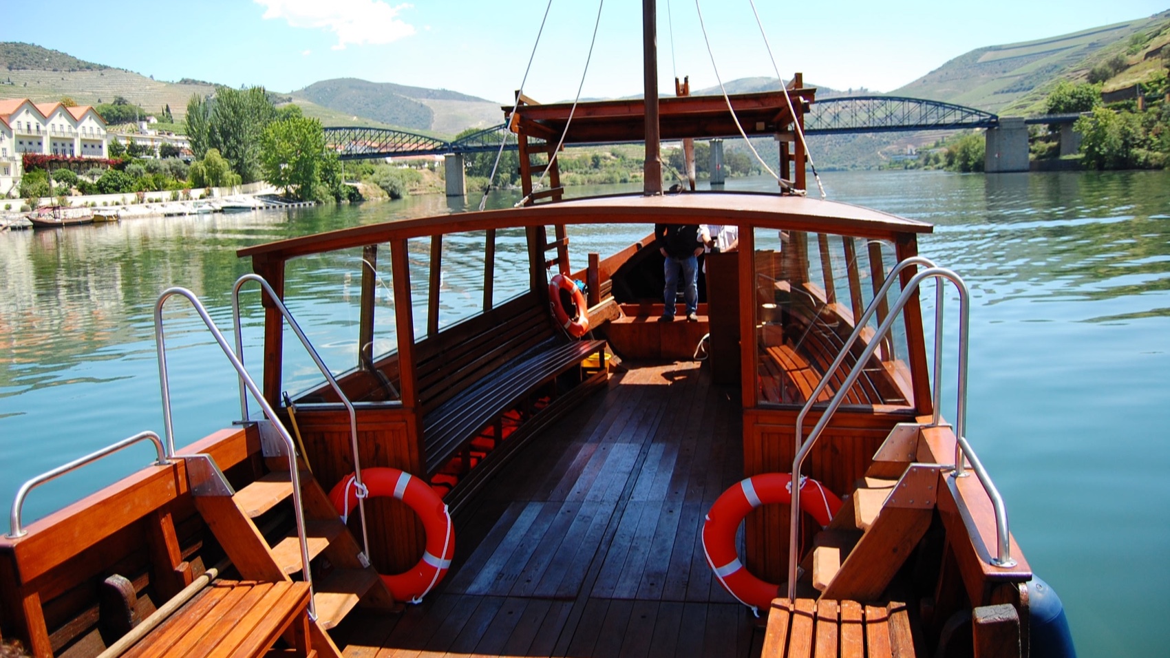 Most Exclusive Wineries & Typical Boat Douro Valley