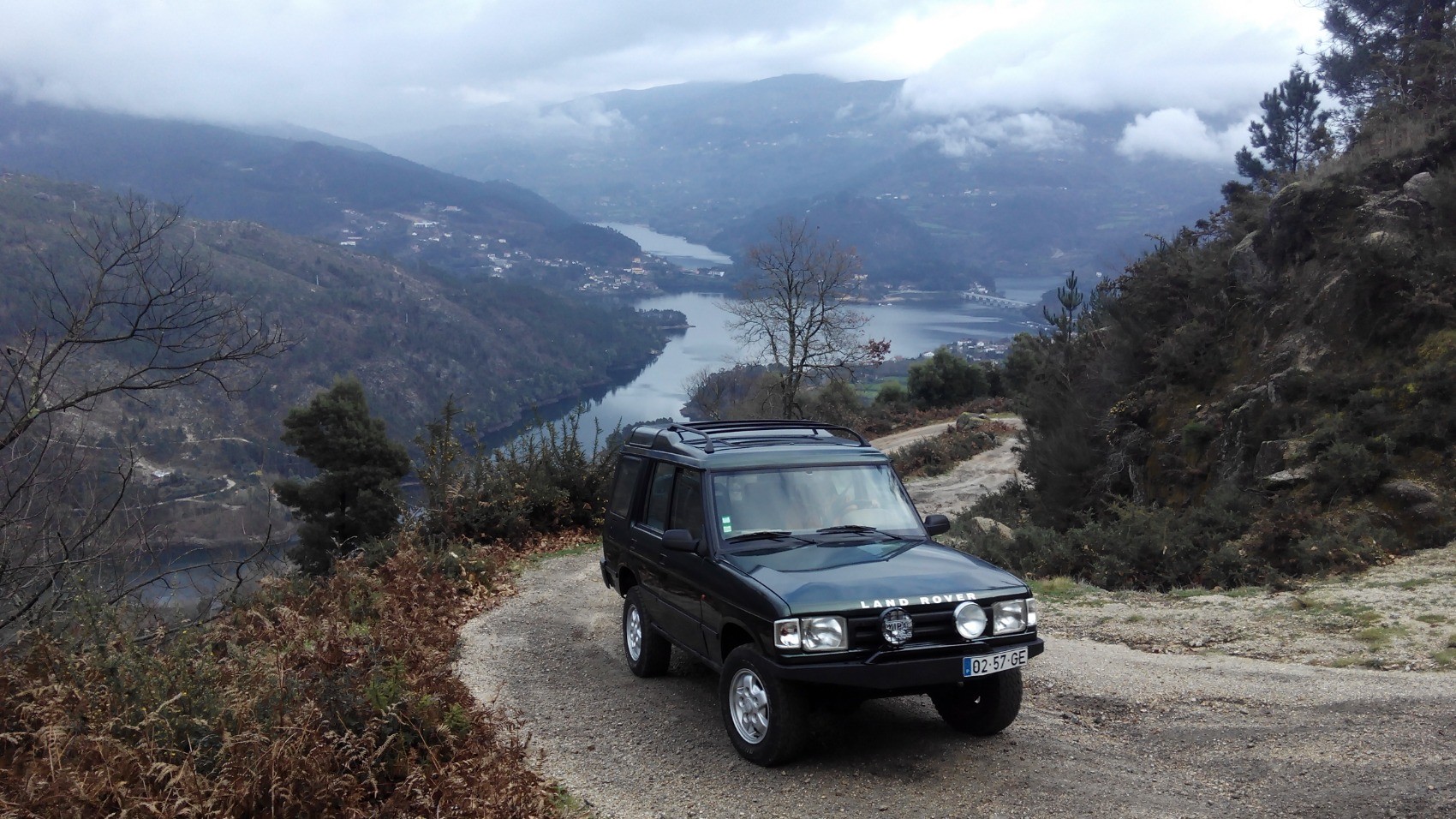 Off-Road-jeep-Geres-Hiking