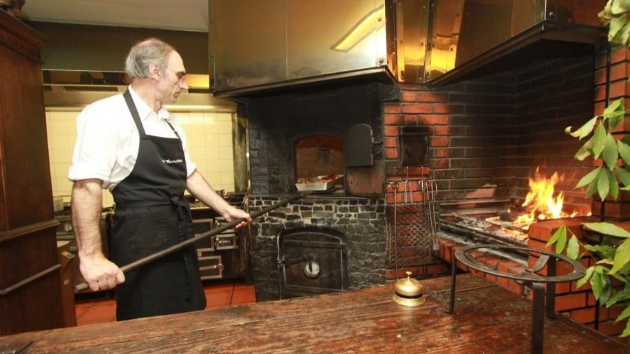Oven TB Restaurant