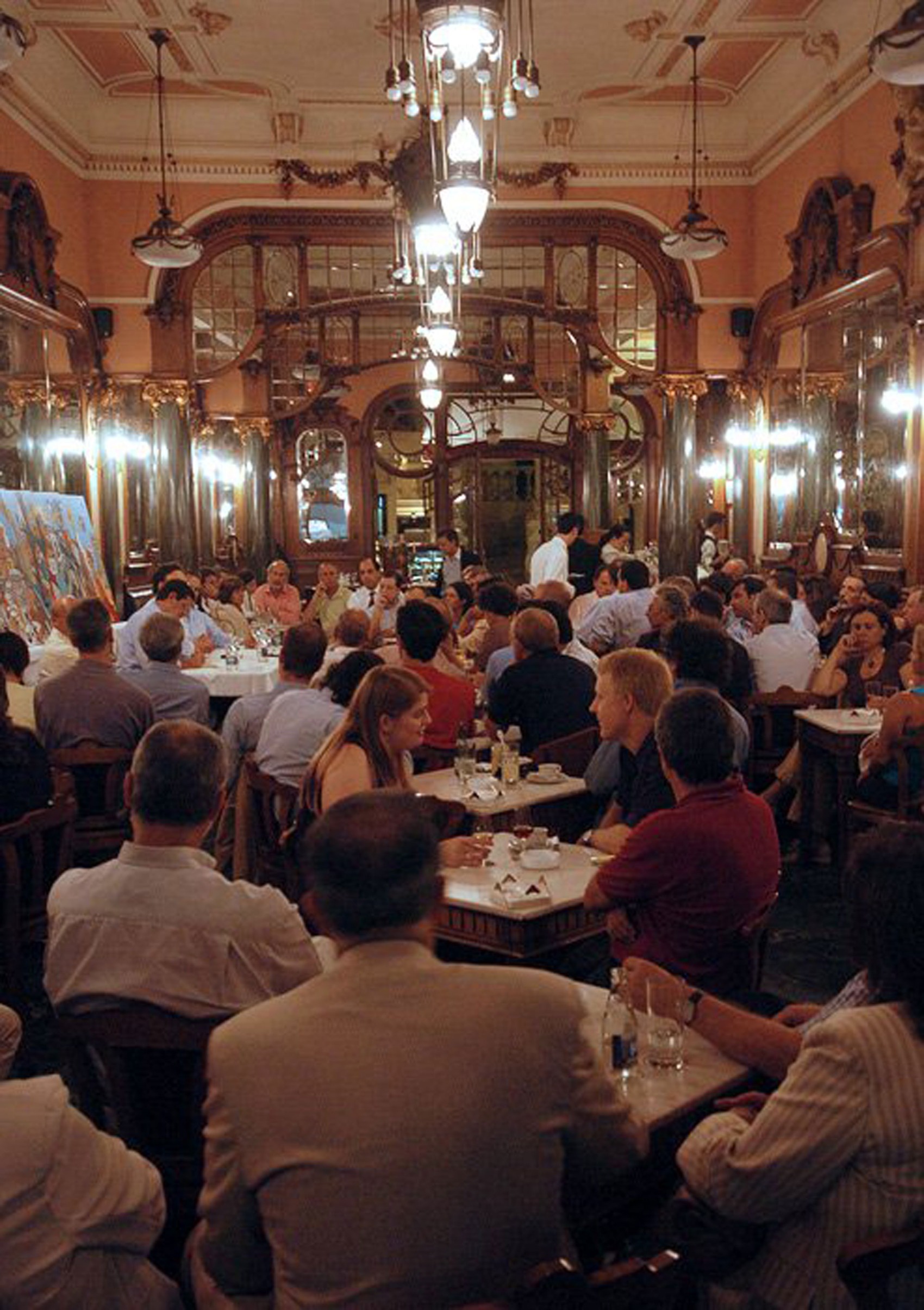 People CFM Restaurant