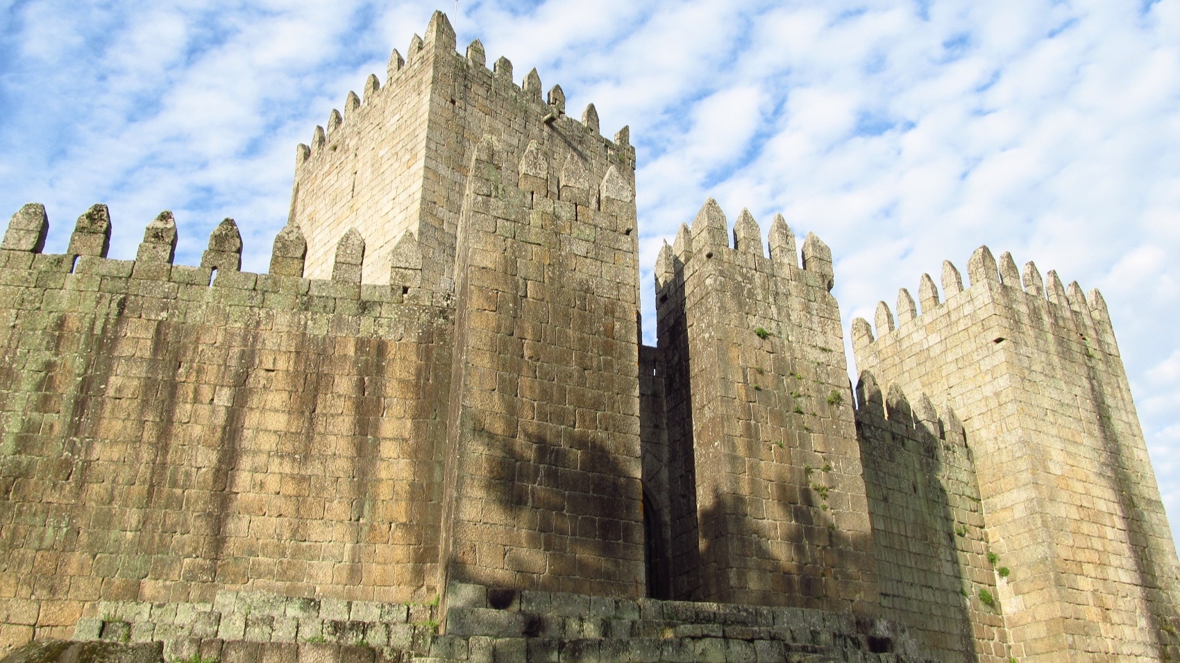 Porto Surrounding With Coimbra Cultural Tour Guimarães Castle