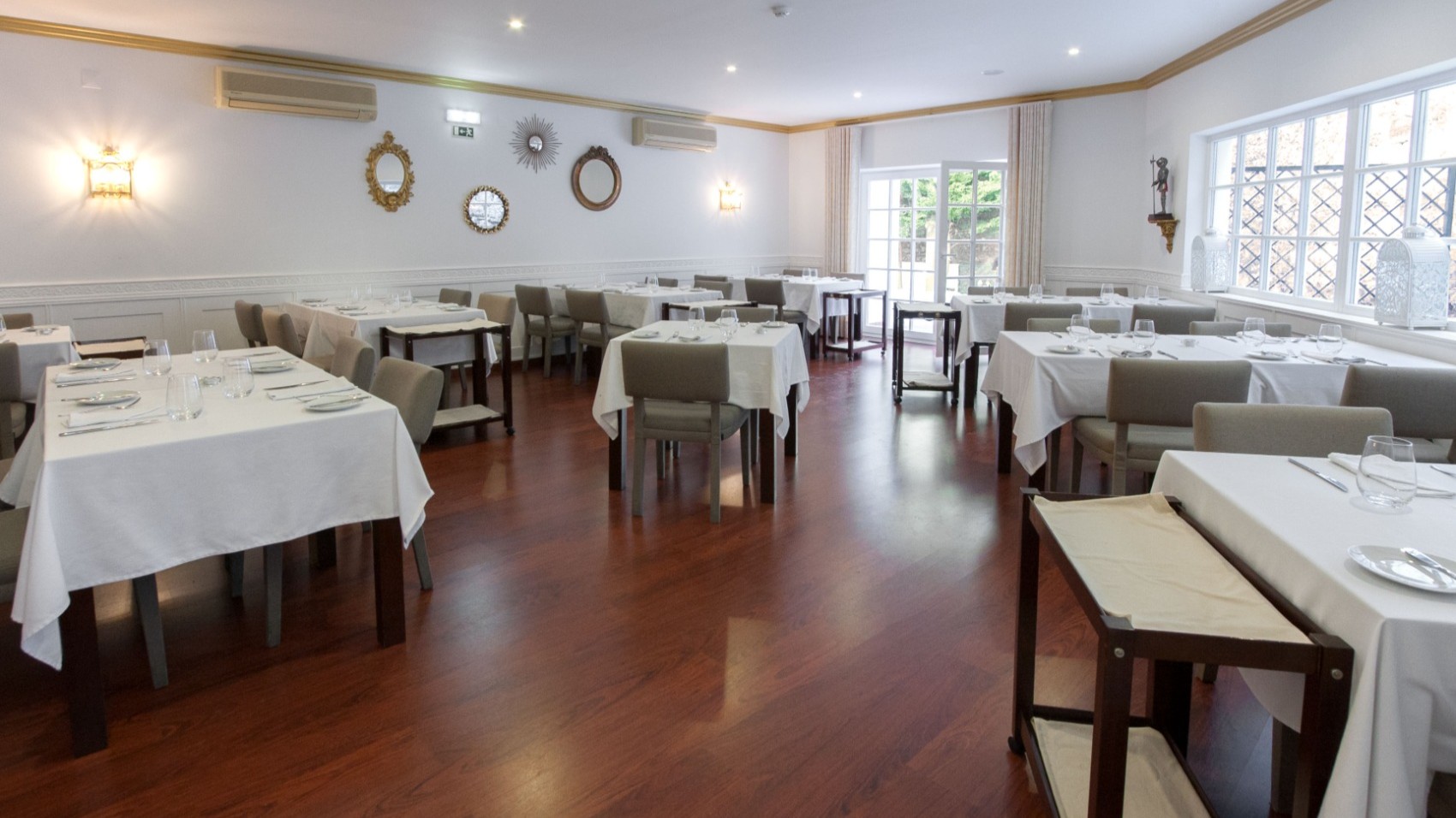 Room CS Restaurant