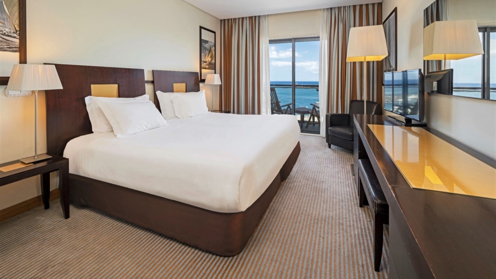 Room Marina