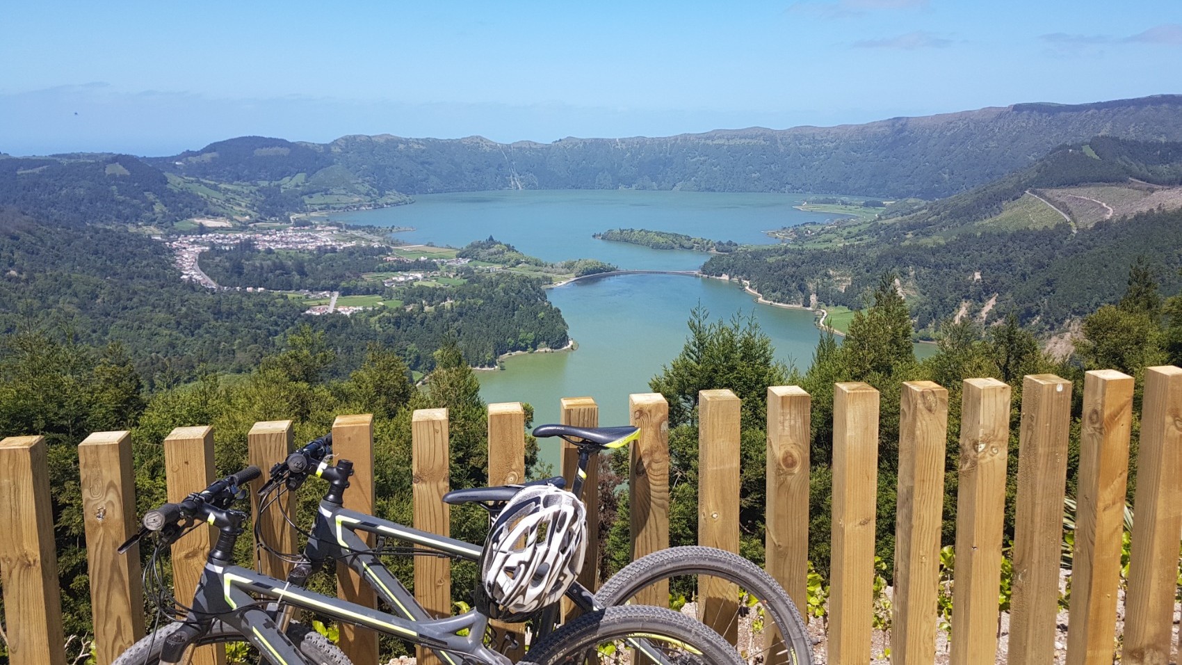 Sete-Cidades-by-ebike+picnic-Bike-sete-cidades