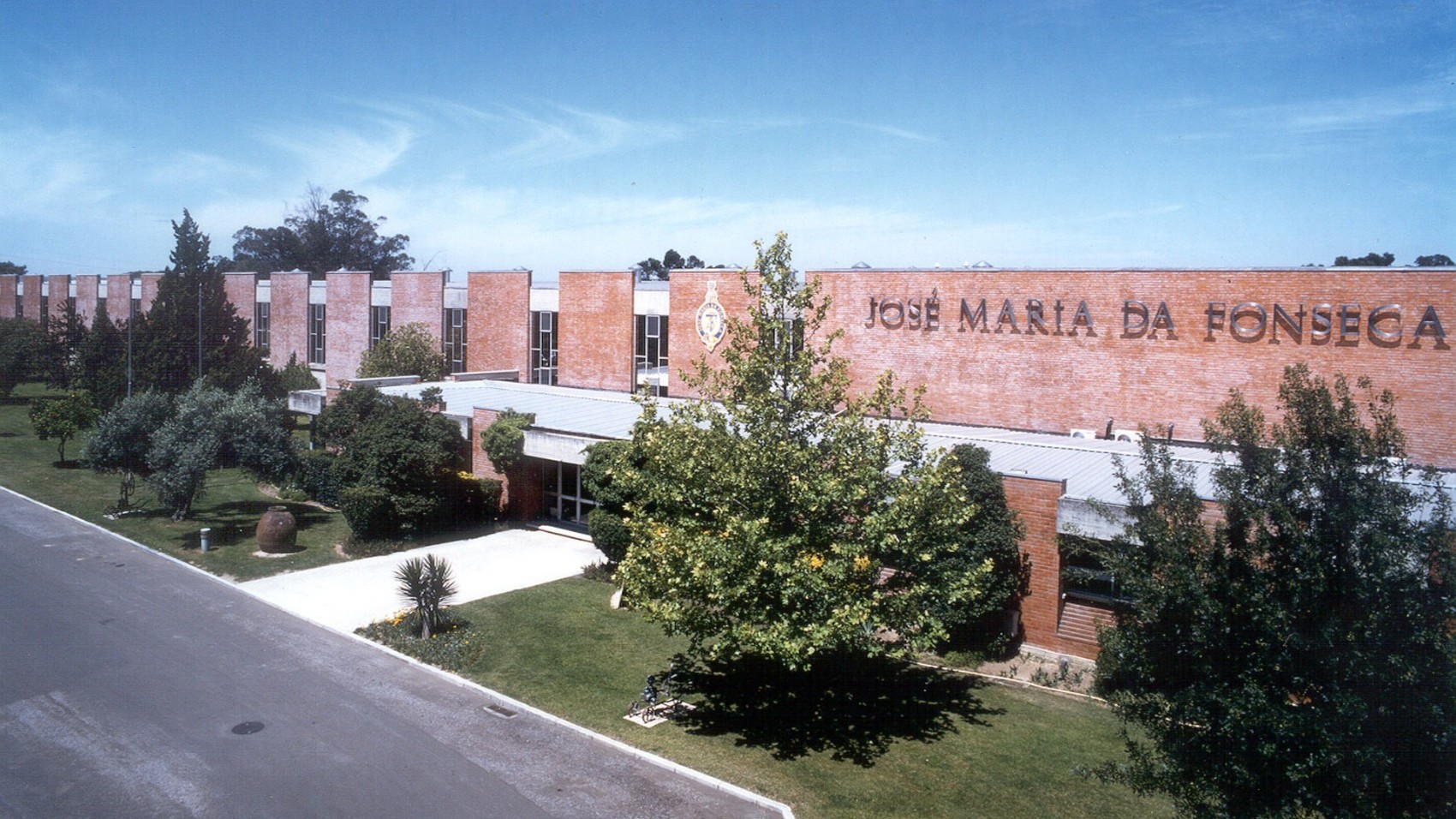 Street Rustic Wine Lodge