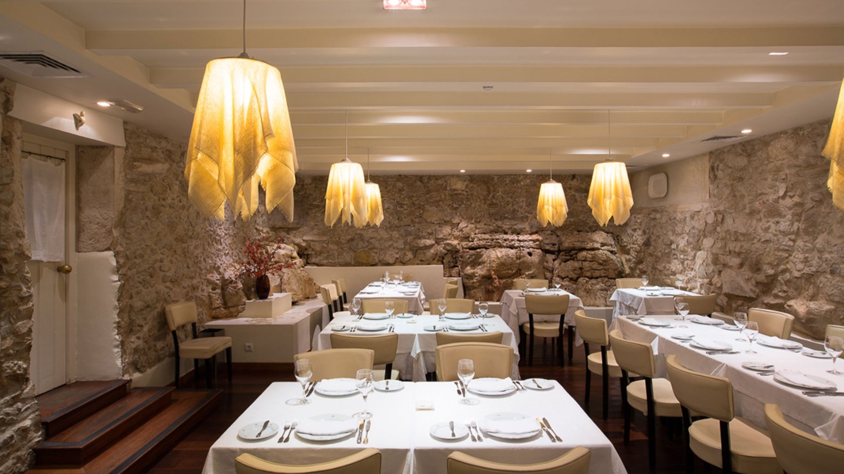 TA Restaurant Interior