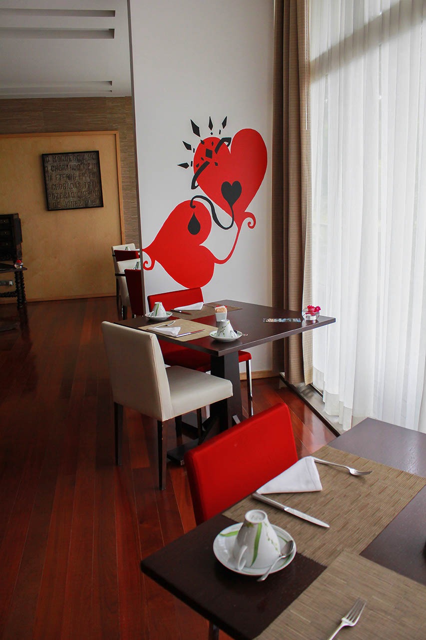 Table P&I Restaurant