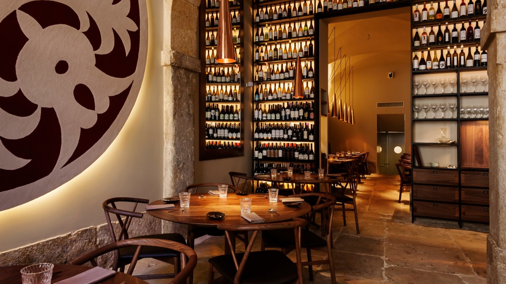 Tables AL Restaurant