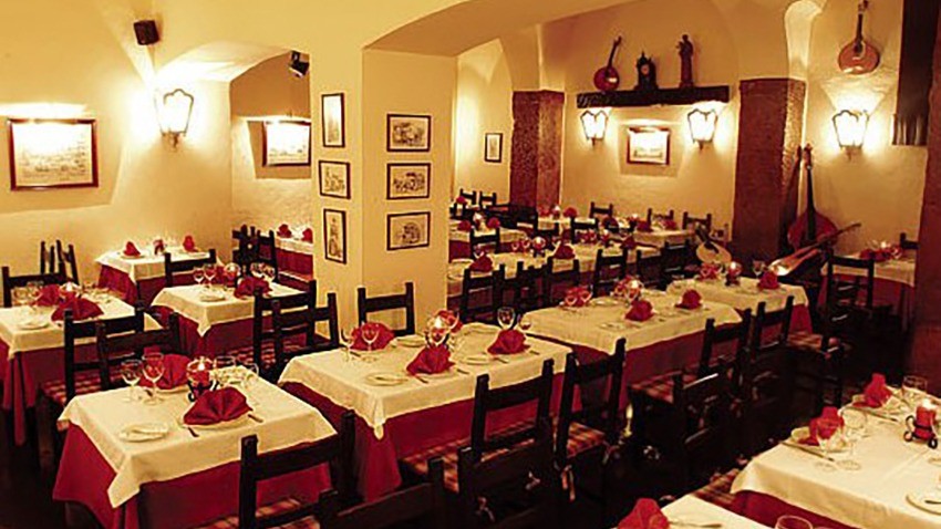 Tables CFD Restaurant