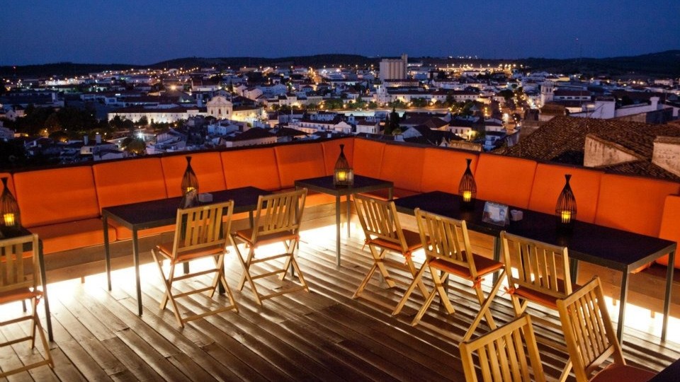 CQ Restaurant Terrace